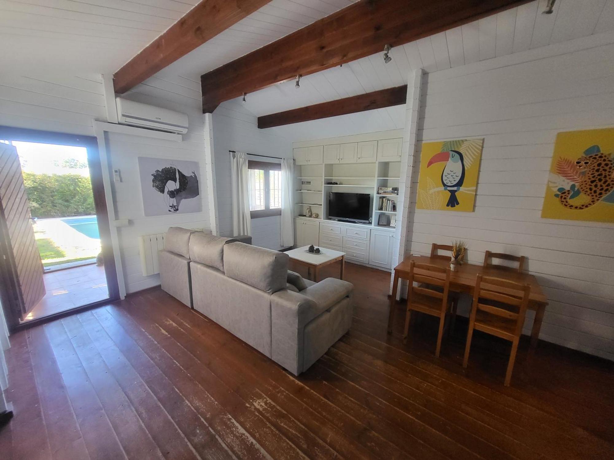 Casa Madera Urbanizacion Socorro Βίλα Σεβίλλη Εξωτερικό φωτογραφία