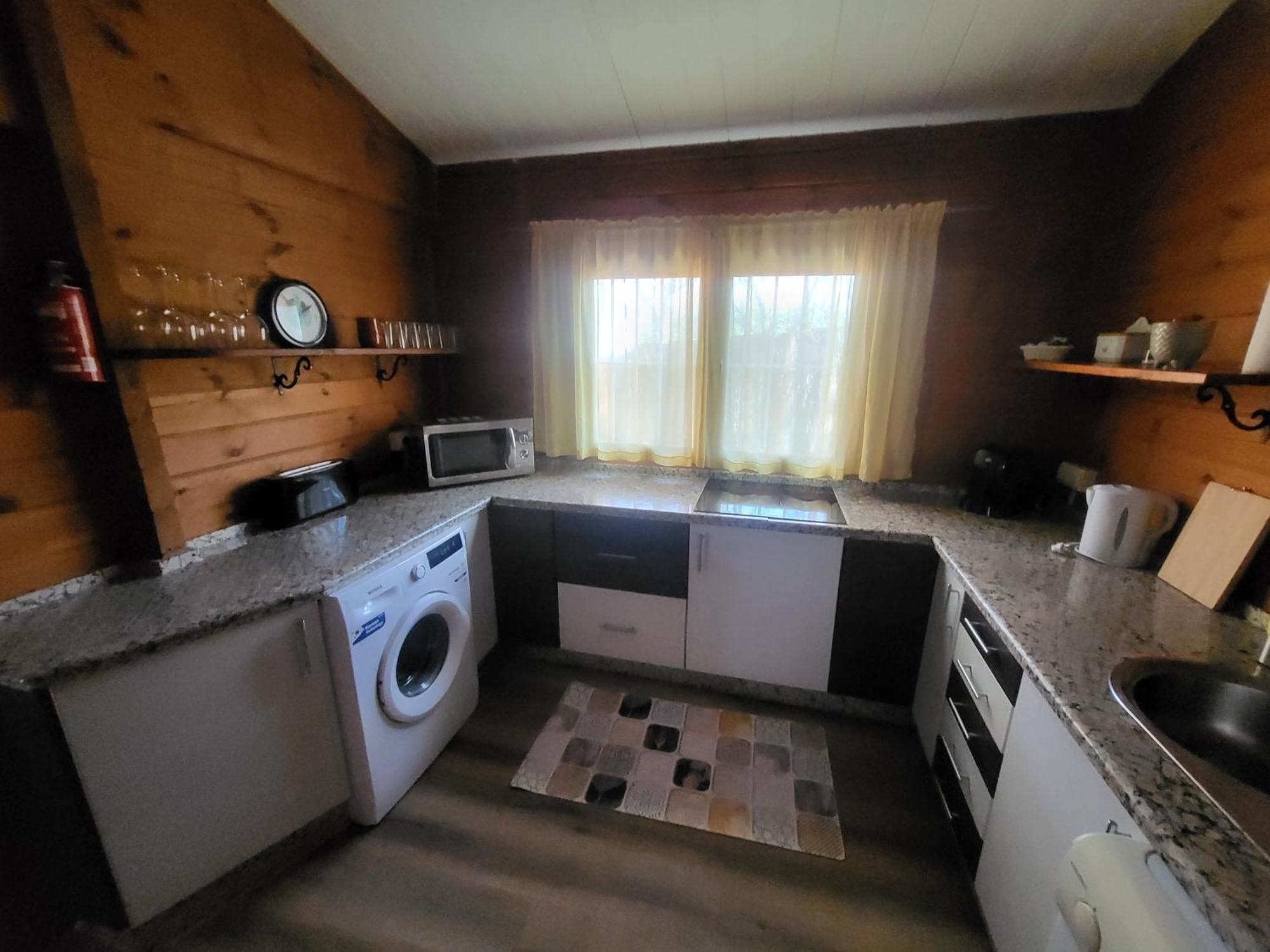 Casa Madera Urbanizacion Socorro Βίλα Σεβίλλη Εξωτερικό φωτογραφία
